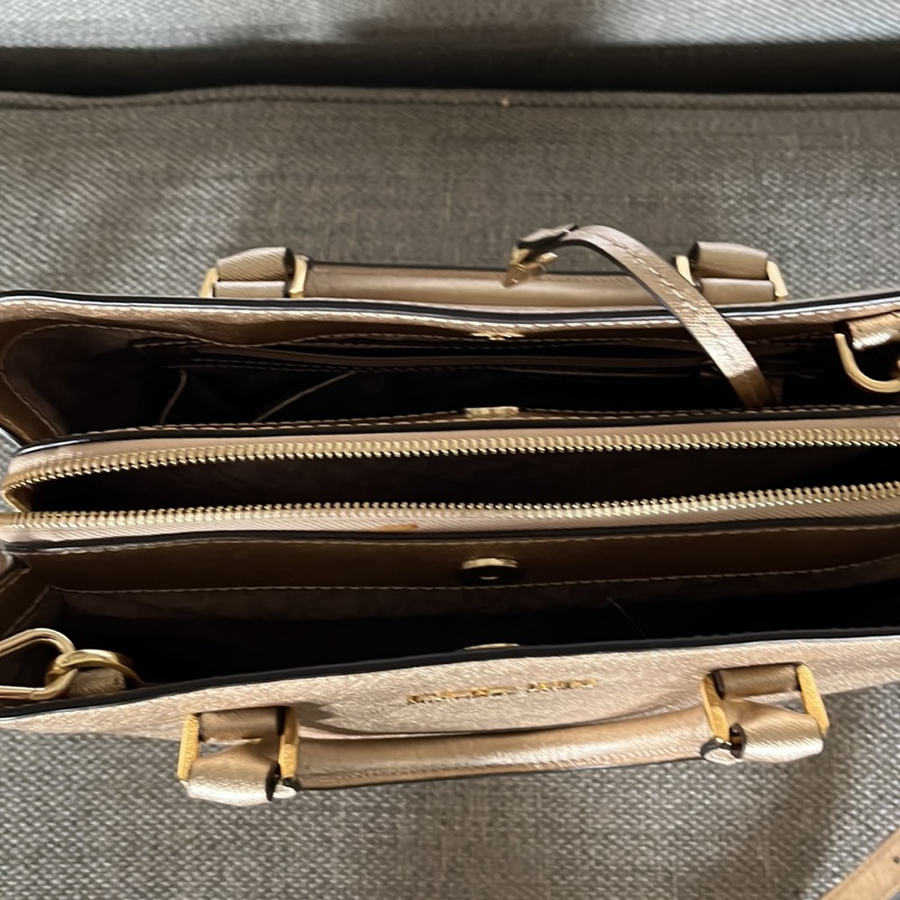 Michael Kors Satchel Saffiano Leather - Picture 6 of 6
